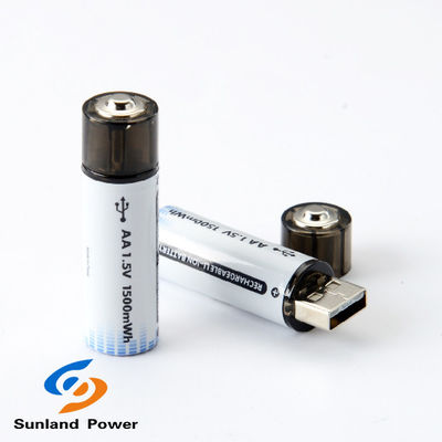 Baterai lithium ion 1.5V AA yang dapat diisi ulang dengan konektor USB tipe C